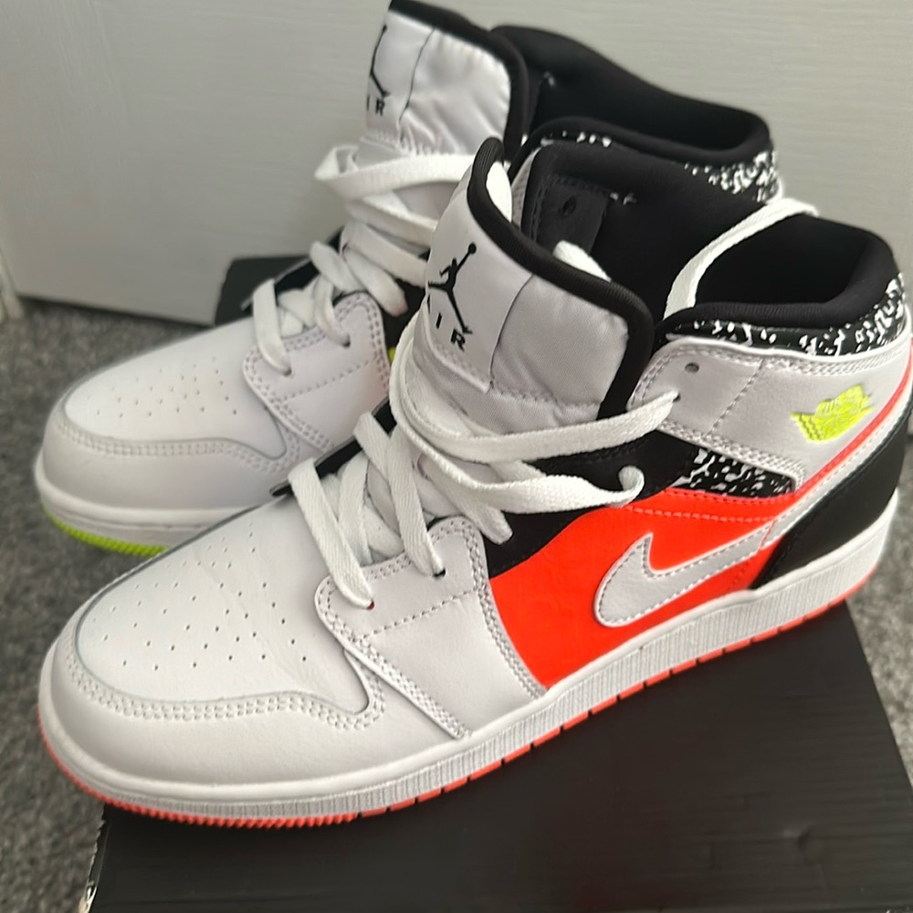 Jordan Sneakers